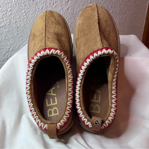 MattiseZen  Suede look Slip-On Shoes with Red Trim - Picture 3 of 4